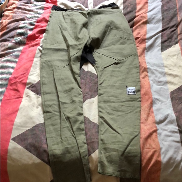 green canvas pants